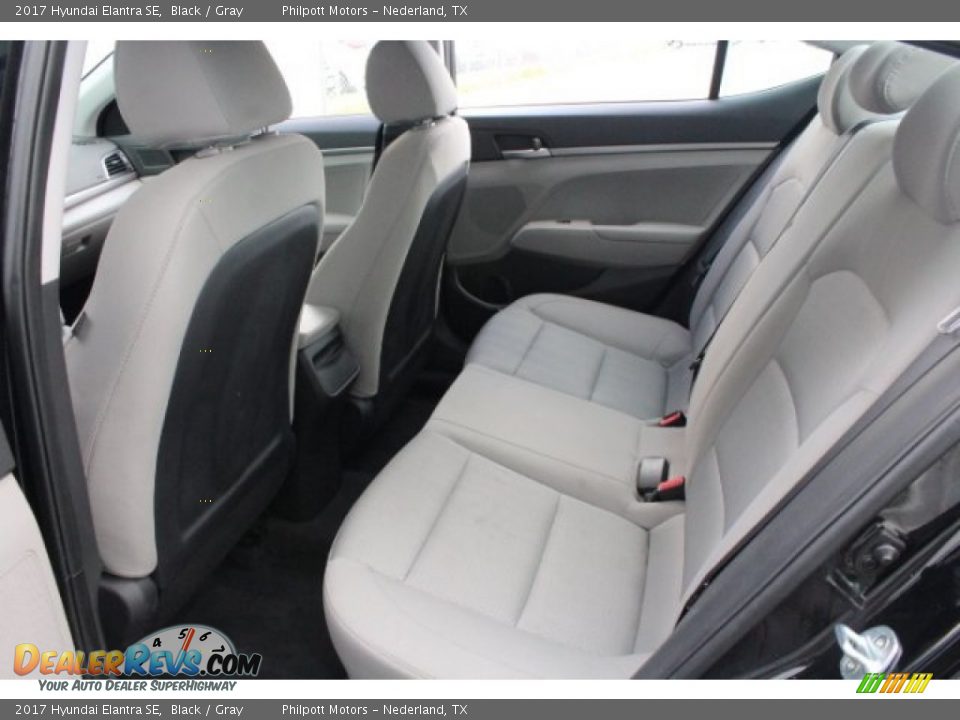 2017 Hyundai Elantra SE Black / Gray Photo #25