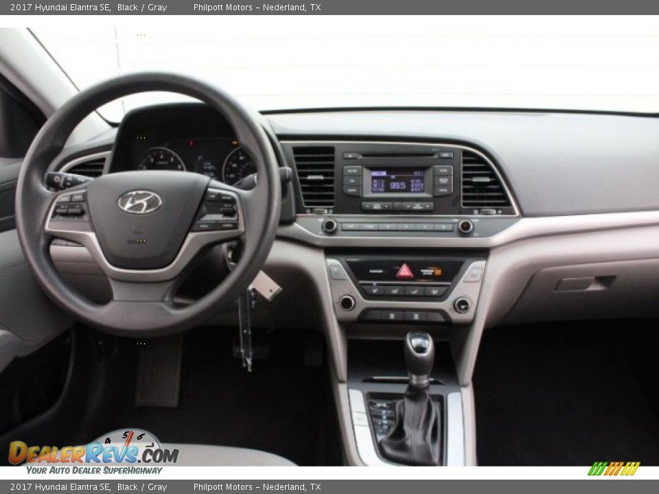 2017 Hyundai Elantra SE Black / Gray Photo #26