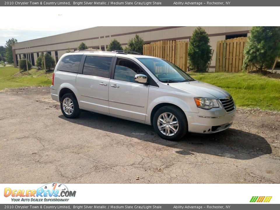 2010 Chrysler Town & Country Limited Bright Silver Metallic / Medium Slate Gray/Light Shale Photo #3