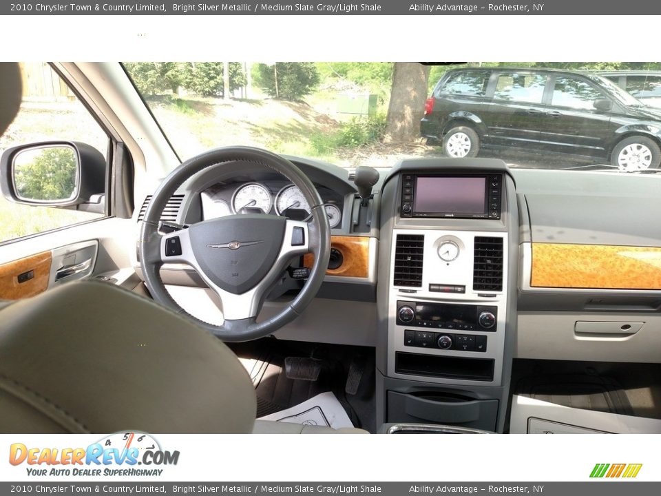2010 Chrysler Town & Country Limited Bright Silver Metallic / Medium Slate Gray/Light Shale Photo #21