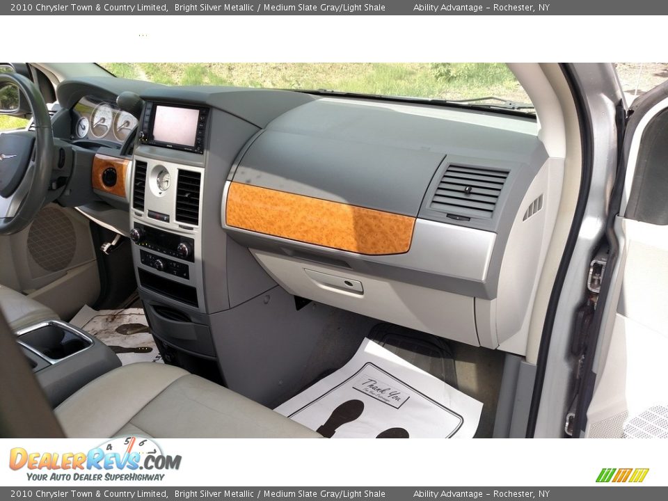 2010 Chrysler Town & Country Limited Bright Silver Metallic / Medium Slate Gray/Light Shale Photo #34