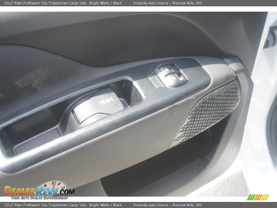 2017 Ram ProMaster City Tradesman Cargo Van Bright White / Black Photo #23
