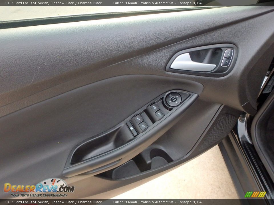 2017 Ford Focus SE Sedan Shadow Black / Charcoal Black Photo #20