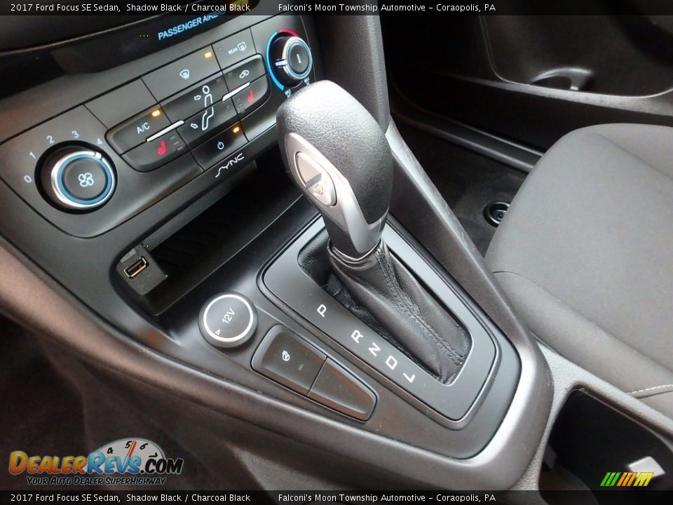 2017 Ford Focus SE Sedan Shadow Black / Charcoal Black Photo #21
