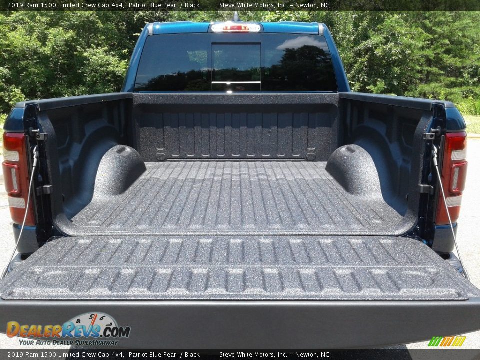 2019 Ram 1500 Limited Crew Cab 4x4 Patriot Blue Pearl / Black Photo #12