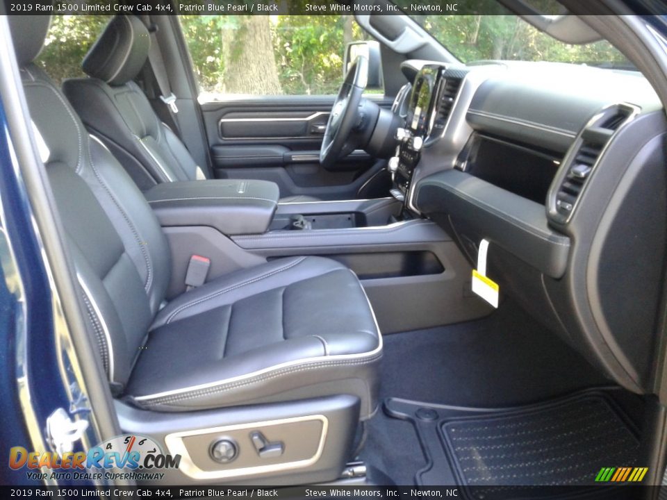Front Seat of 2019 Ram 1500 Limited Crew Cab 4x4 Photo #14