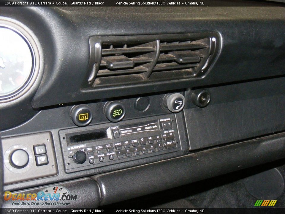 Controls of 1989 Porsche 911 Carrera 4 Coupe Photo #5