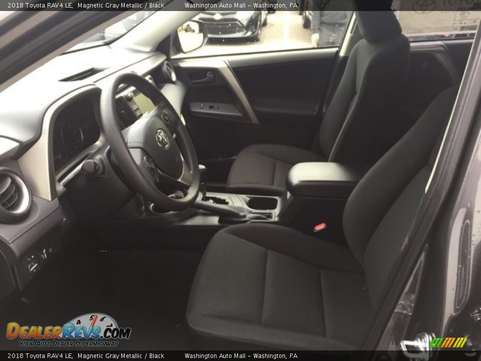 2018 Toyota RAV4 LE Magnetic Gray Metallic / Black Photo #8