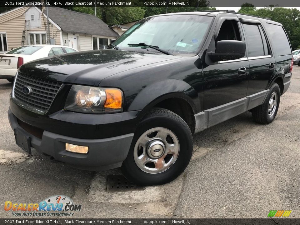 2003 Ford Expedition XLT 4x4 Black Clearcoat / Medium Parchment Photo #1