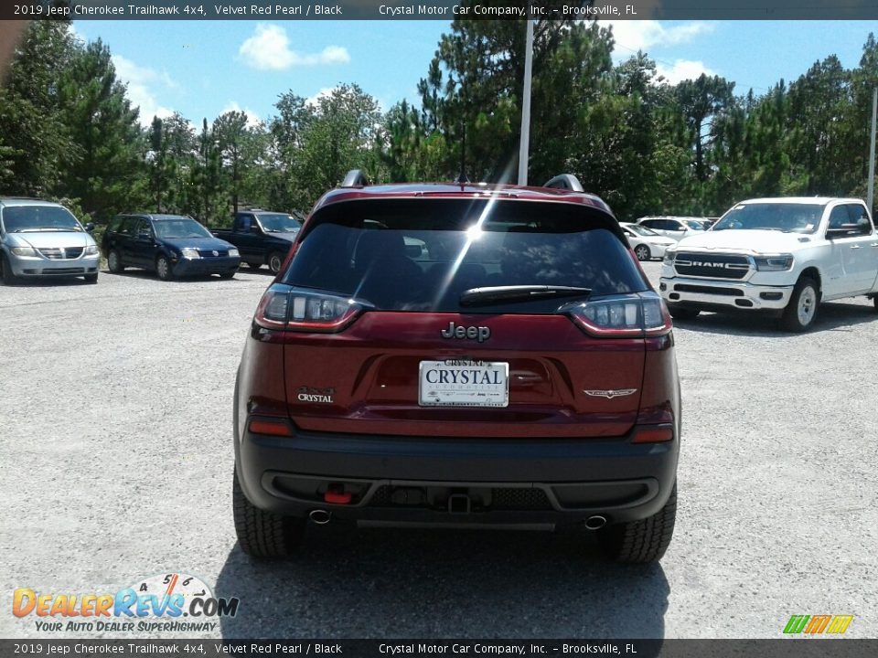 2019 Jeep Cherokee Trailhawk 4x4 Velvet Red Pearl / Black Photo #4