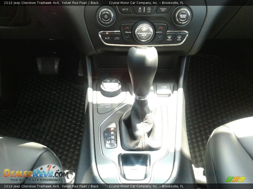 2019 Jeep Cherokee Trailhawk 4x4 Velvet Red Pearl / Black Photo #16