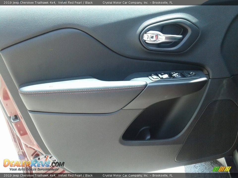 2019 Jeep Cherokee Trailhawk 4x4 Velvet Red Pearl / Black Photo #17