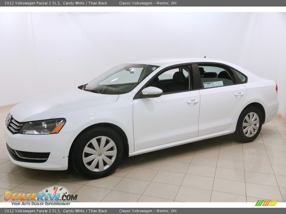 2012 Volkswagen Passat 2.5L S Candy White / Titan Black Photo #3
