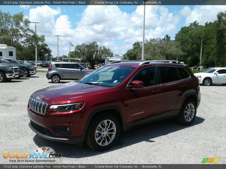 2019 Jeep Cherokee Latitude Plus Velvet Red Pearl / Black Photo #1