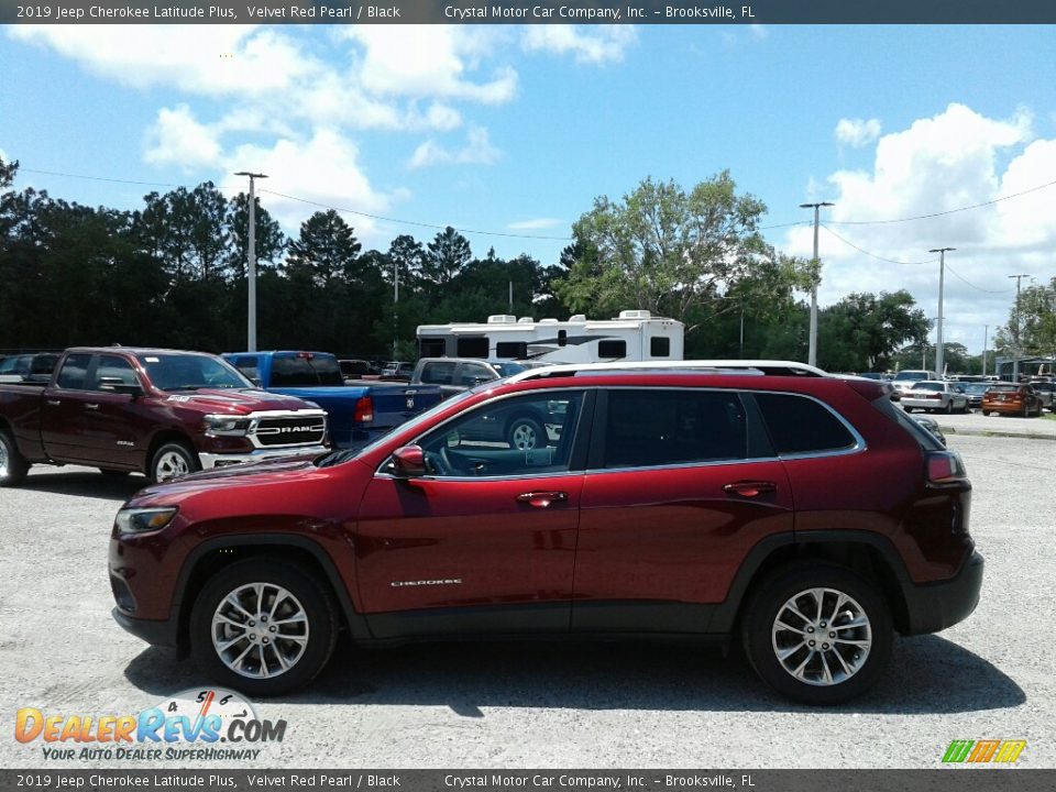 2019 Jeep Cherokee Latitude Plus Velvet Red Pearl / Black Photo #2