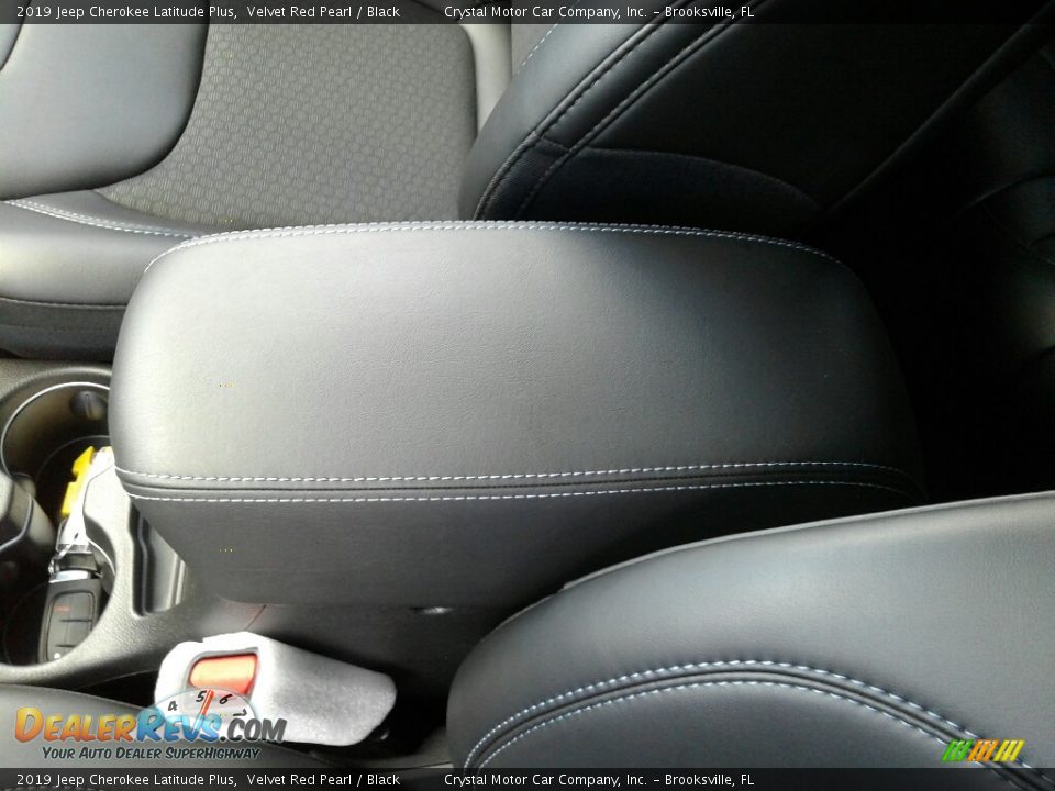2019 Jeep Cherokee Latitude Plus Velvet Red Pearl / Black Photo #18