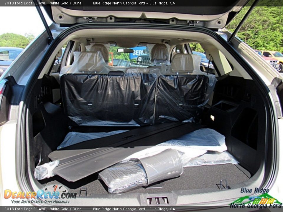 2018 Ford Edge SE AWD White Gold / Dune Photo #13
