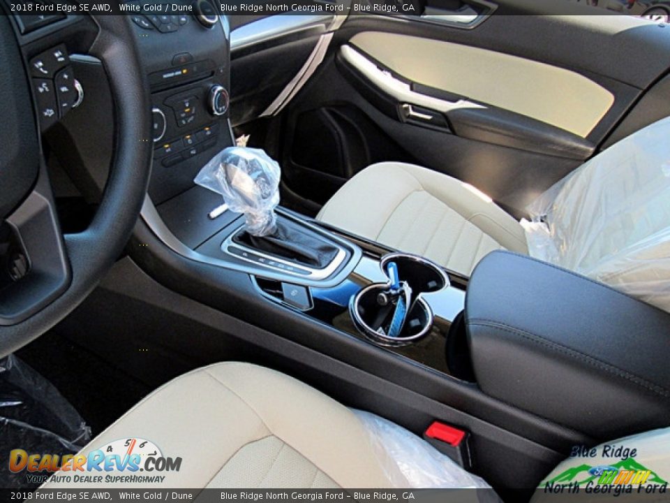 2018 Ford Edge SE AWD White Gold / Dune Photo #16