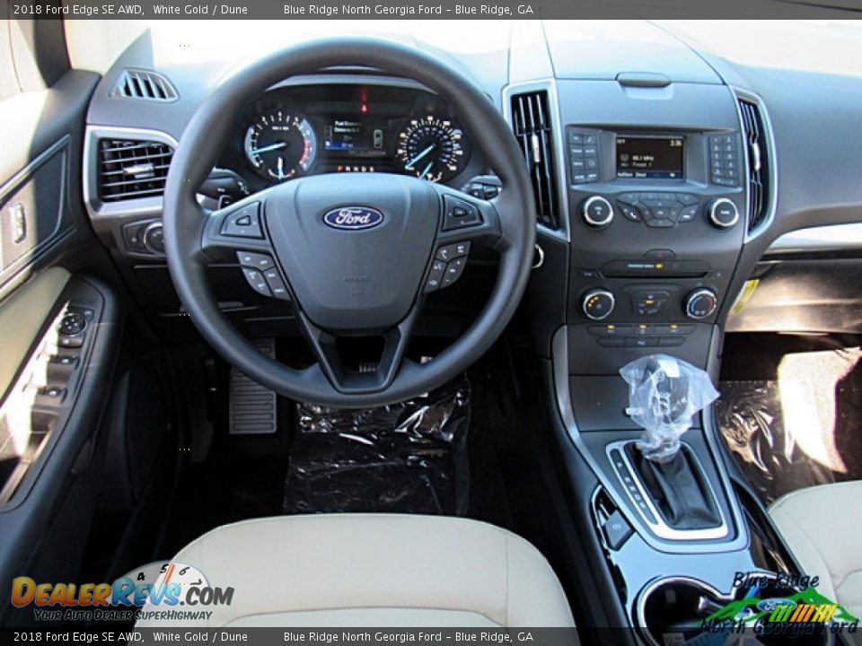 2018 Ford Edge SE AWD White Gold / Dune Photo #17