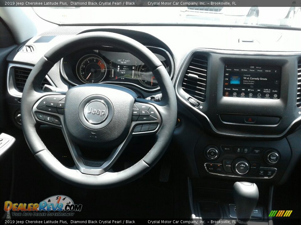 2019 Jeep Cherokee Latitude Plus Diamond Black Crystal Pearl / Black Photo #13
