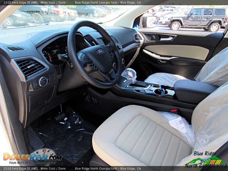2018 Ford Edge SE AWD White Gold / Dune Photo #22