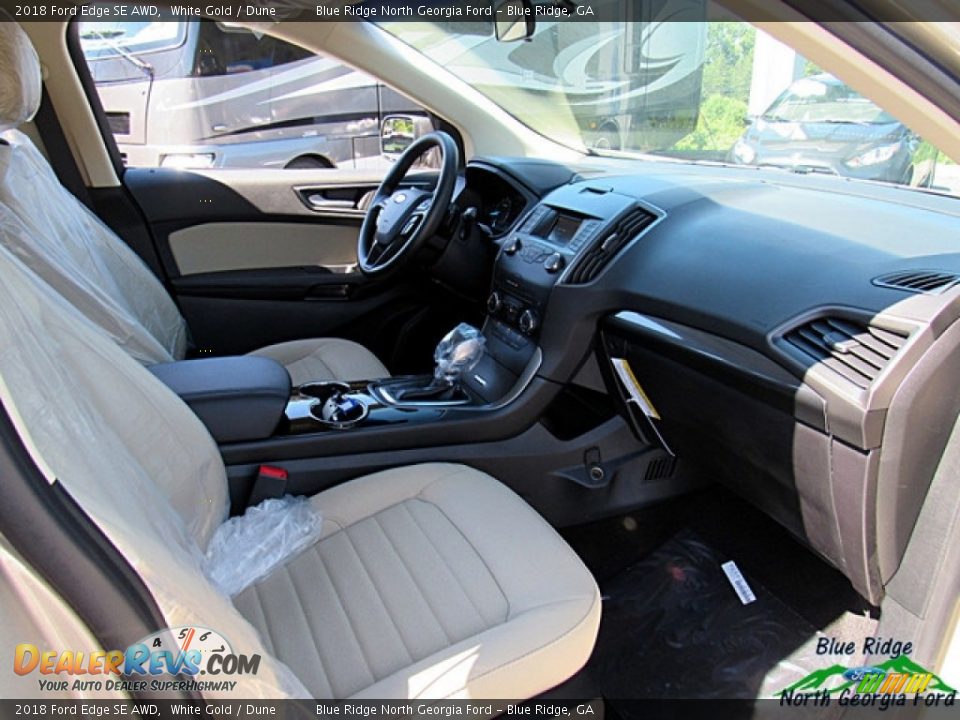 2018 Ford Edge SE AWD White Gold / Dune Photo #23