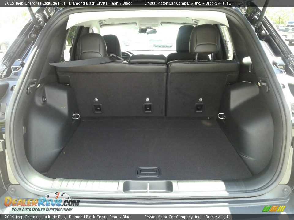 2019 Jeep Cherokee Latitude Plus Diamond Black Crystal Pearl / Black Photo #19
