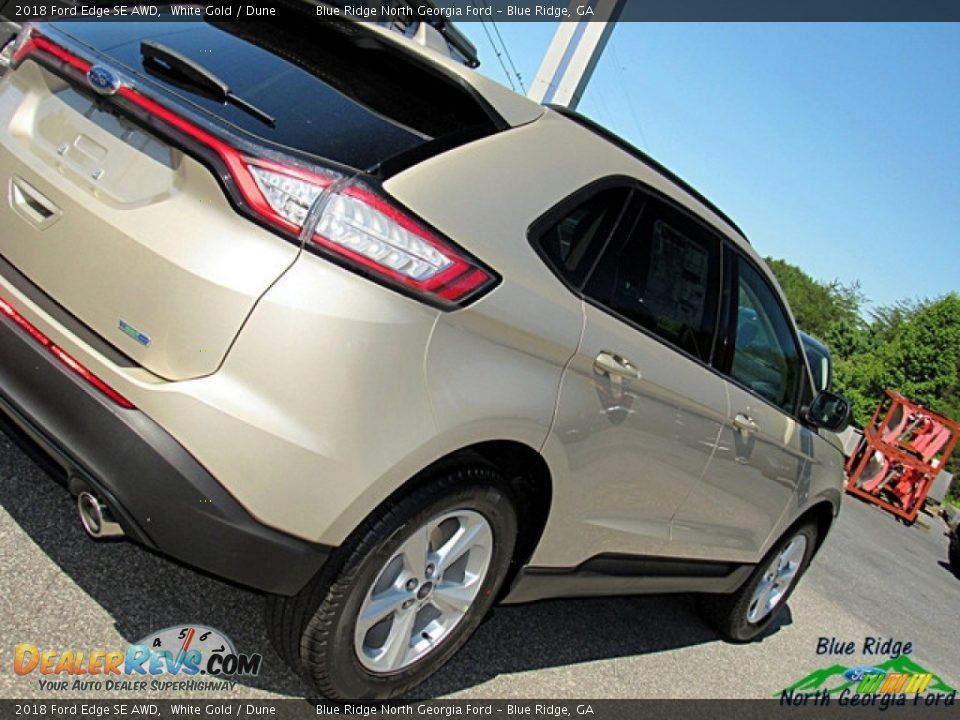 2018 Ford Edge SE AWD White Gold / Dune Photo #27
