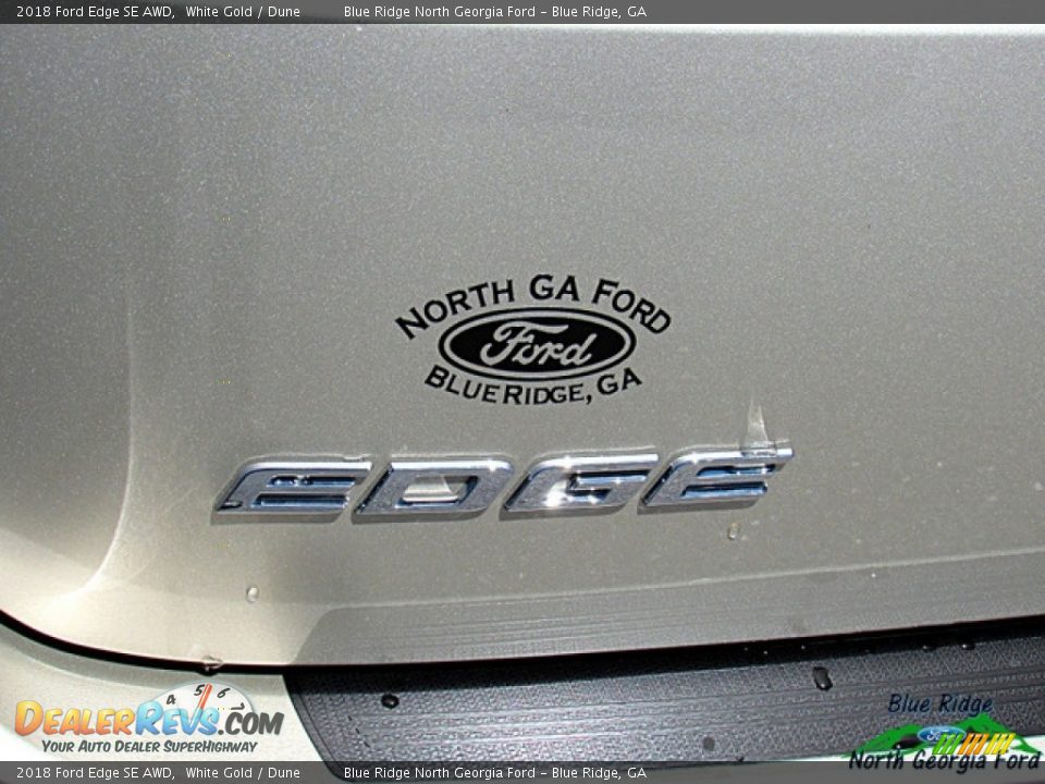 2018 Ford Edge SE AWD White Gold / Dune Photo #29