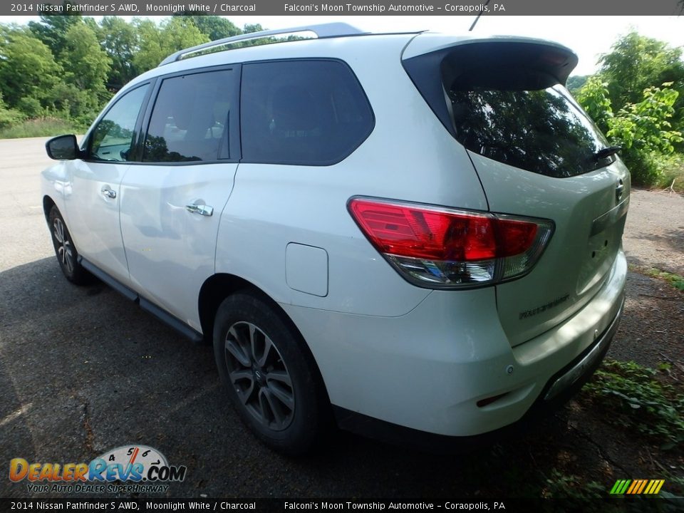 2014 Nissan Pathfinder S AWD Moonlight White / Charcoal Photo #2