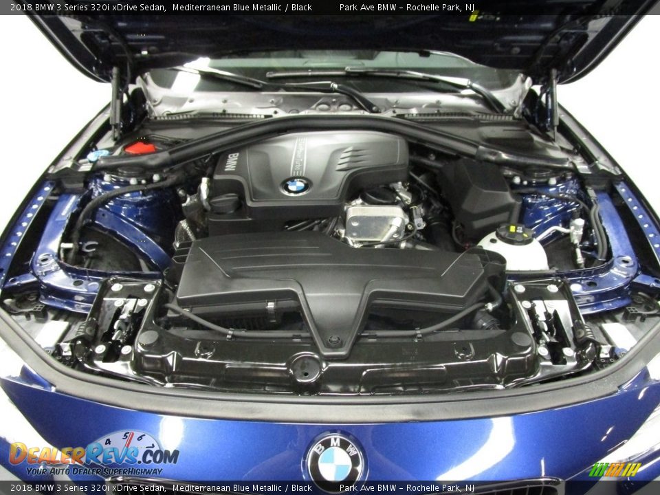 2018 BMW 3 Series 320i xDrive Sedan Mediterranean Blue Metallic / Black Photo #32