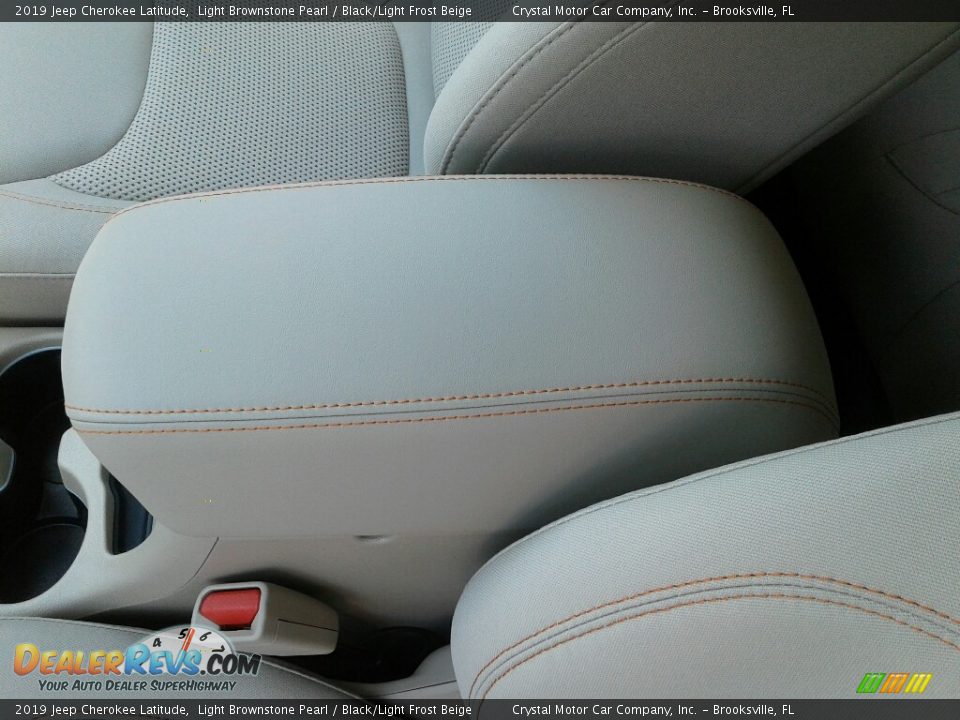 2019 Jeep Cherokee Latitude Light Brownstone Pearl / Black/Light Frost Beige Photo #18