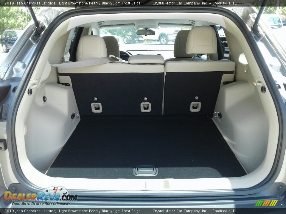 2019 Jeep Cherokee Latitude Light Brownstone Pearl / Black/Light Frost Beige Photo #19