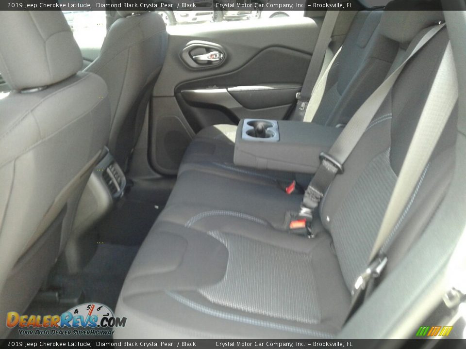2019 Jeep Cherokee Latitude Diamond Black Crystal Pearl / Black Photo #10