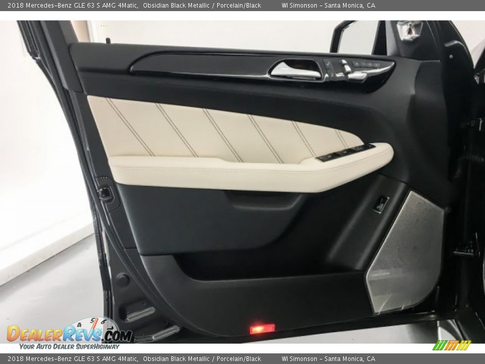 Door Panel of 2018 Mercedes-Benz GLE 63 S AMG 4Matic Photo #23