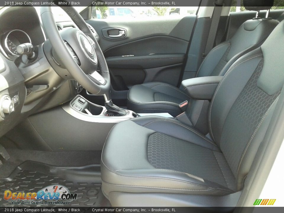 2018 Jeep Compass Latitude White / Black Photo #9
