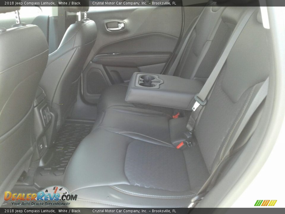 2018 Jeep Compass Latitude White / Black Photo #10