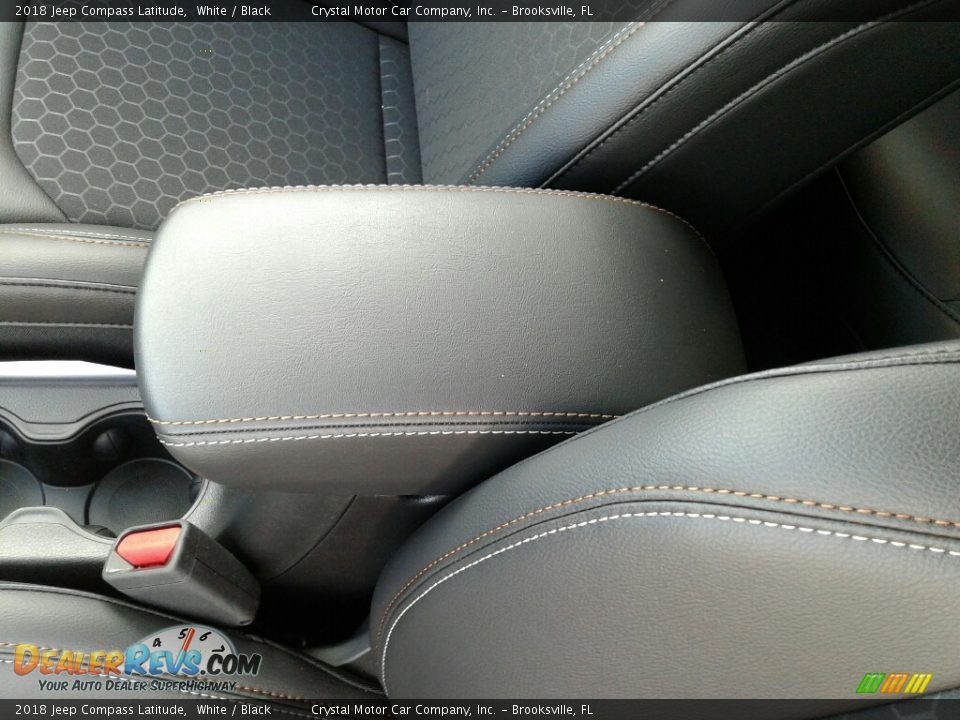 2018 Jeep Compass Latitude White / Black Photo #18