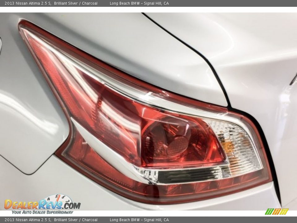 2013 Nissan Altima 2.5 S Brilliant Silver / Charcoal Photo #29