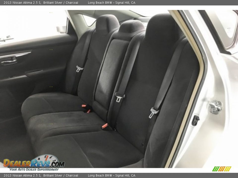 2013 Nissan Altima 2.5 S Brilliant Silver / Charcoal Photo #32
