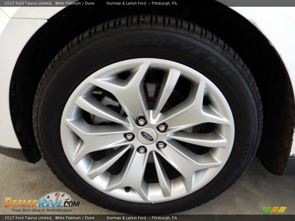 2017 Ford Taurus Limited White Platinum / Dune Photo #5