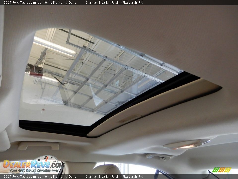 2017 Ford Taurus Limited White Platinum / Dune Photo #12