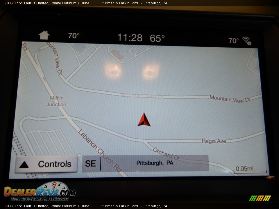 2017 Ford Taurus Limited White Platinum / Dune Photo #13