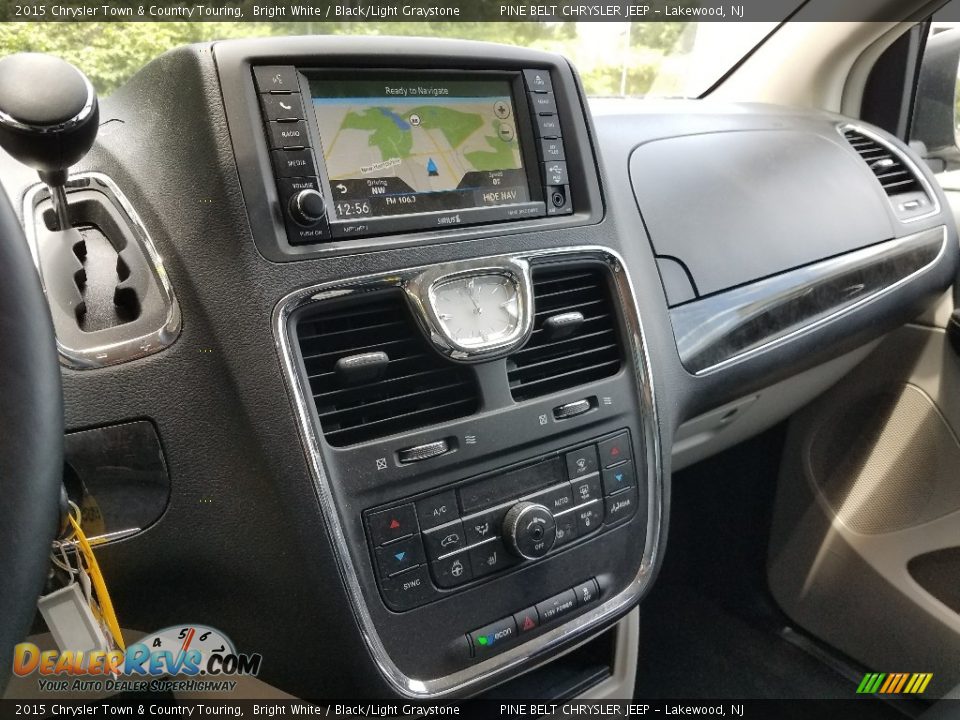 2015 Chrysler Town & Country Touring Bright White / Black/Light Graystone Photo #4