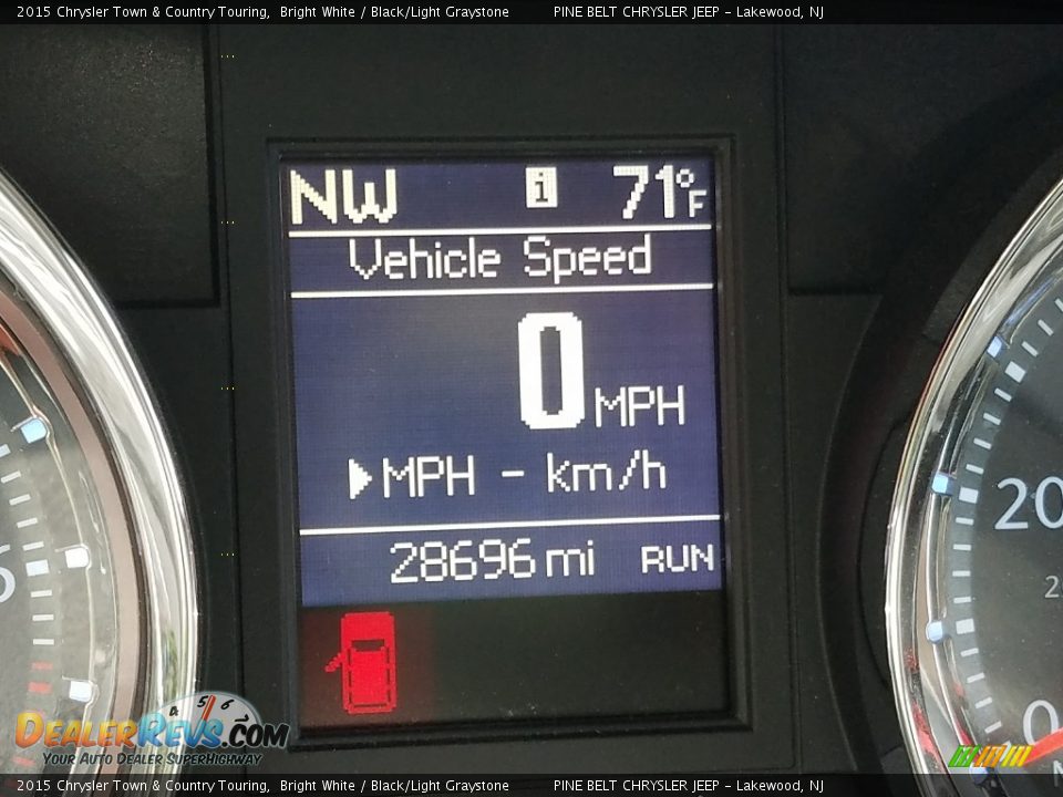 2015 Chrysler Town & Country Touring Bright White / Black/Light Graystone Photo #5