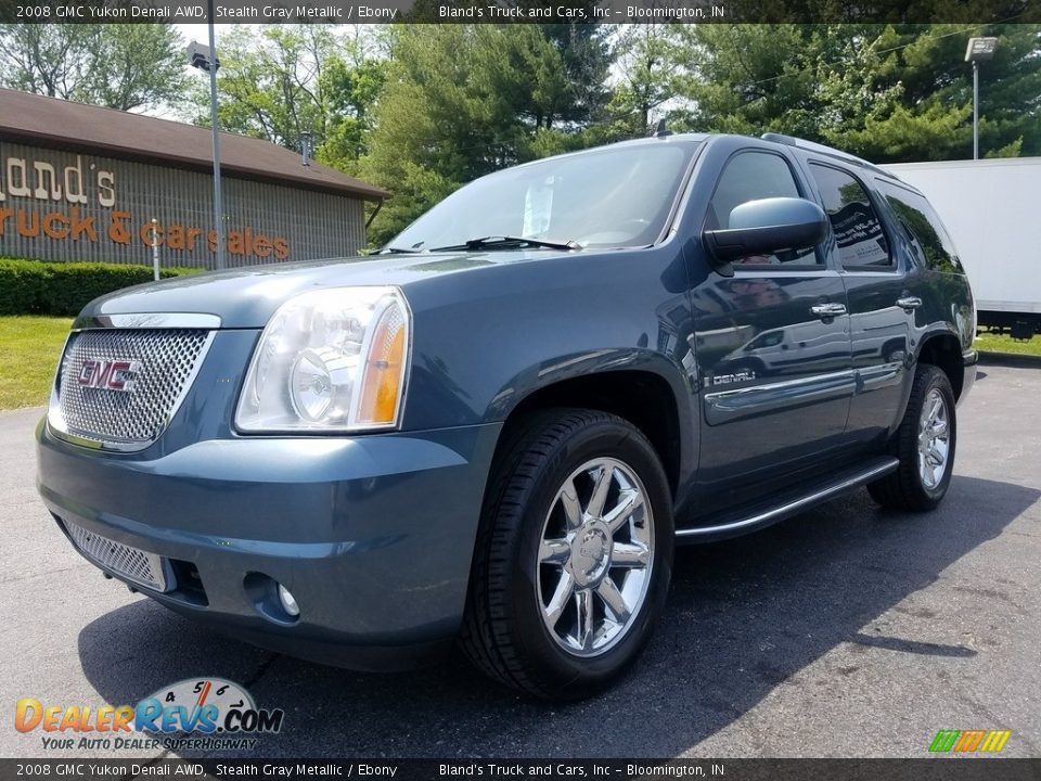 2008 GMC Yukon Denali AWD Stealth Gray Metallic / Ebony Photo #2