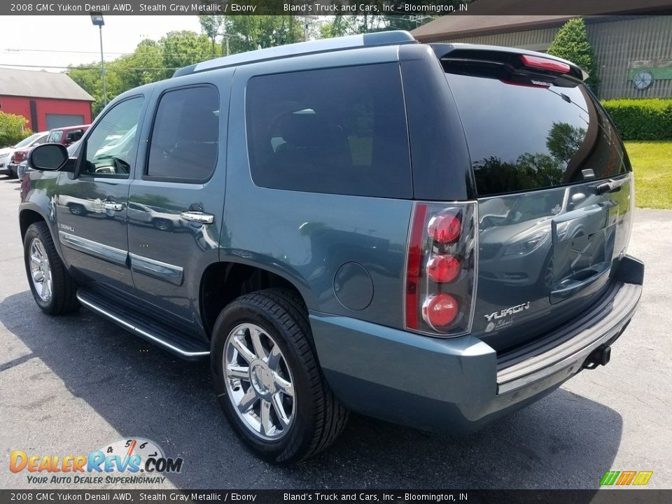 2008 GMC Yukon Denali AWD Stealth Gray Metallic / Ebony Photo #3