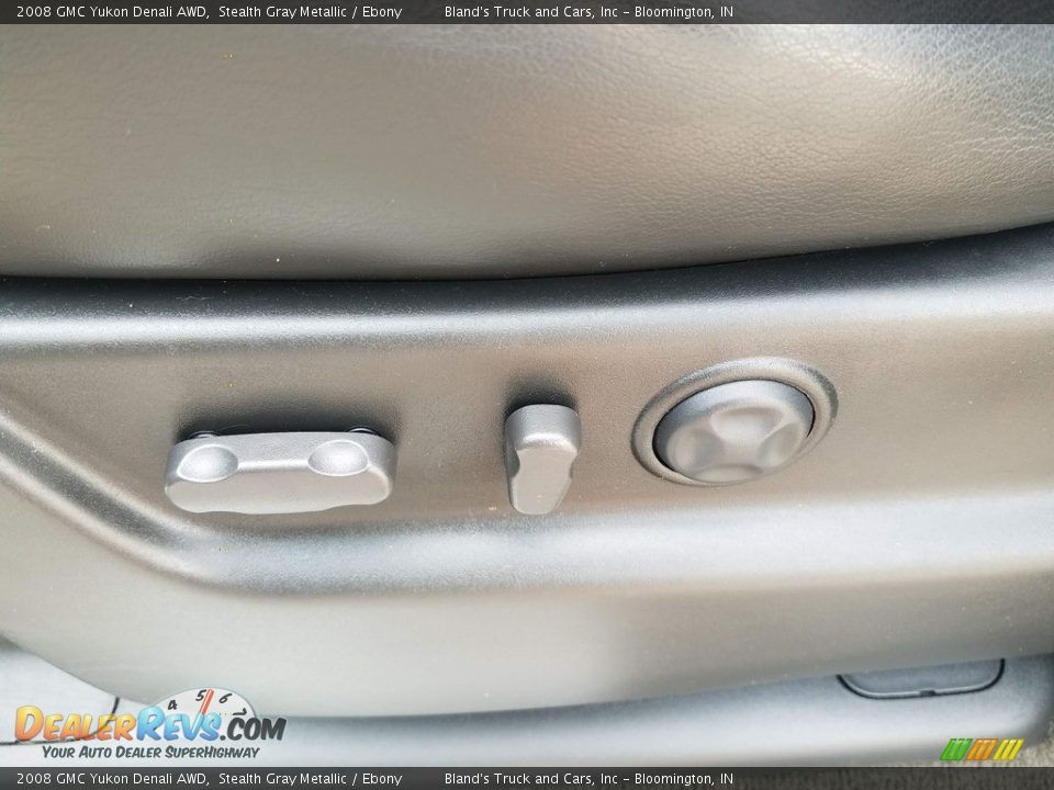 2008 GMC Yukon Denali AWD Stealth Gray Metallic / Ebony Photo #18