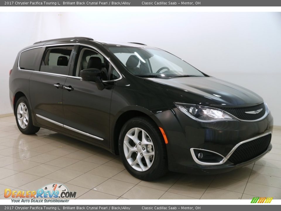 2017 Chrysler Pacifica Touring L Brilliant Black Crystal Pearl / Black/Alloy Photo #1