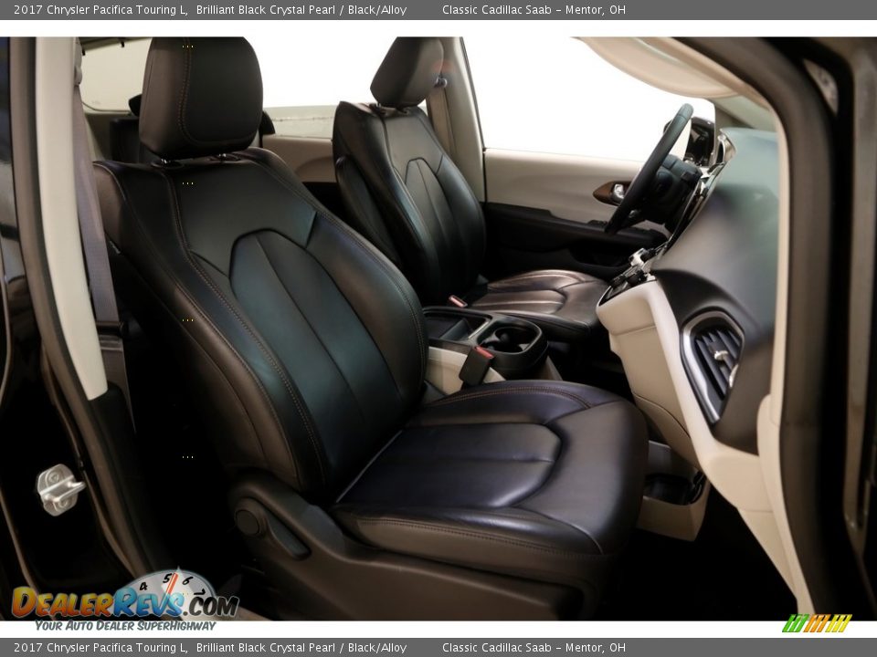 2017 Chrysler Pacifica Touring L Brilliant Black Crystal Pearl / Black/Alloy Photo #23